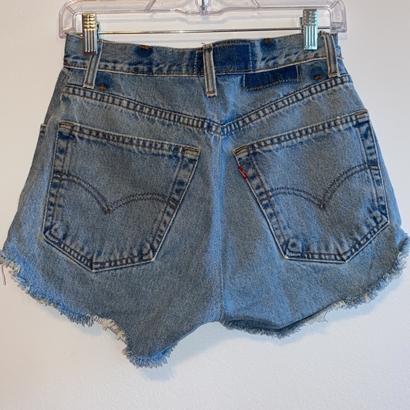 Vintage Levi High Waisted Ripped Cut-Off Shorts - Picture 3 of 6